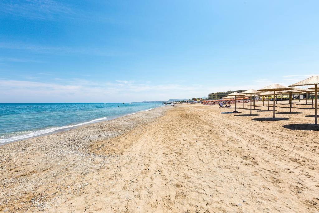 Yiannis Apartments Аделианос Кампос Экстерьер фото